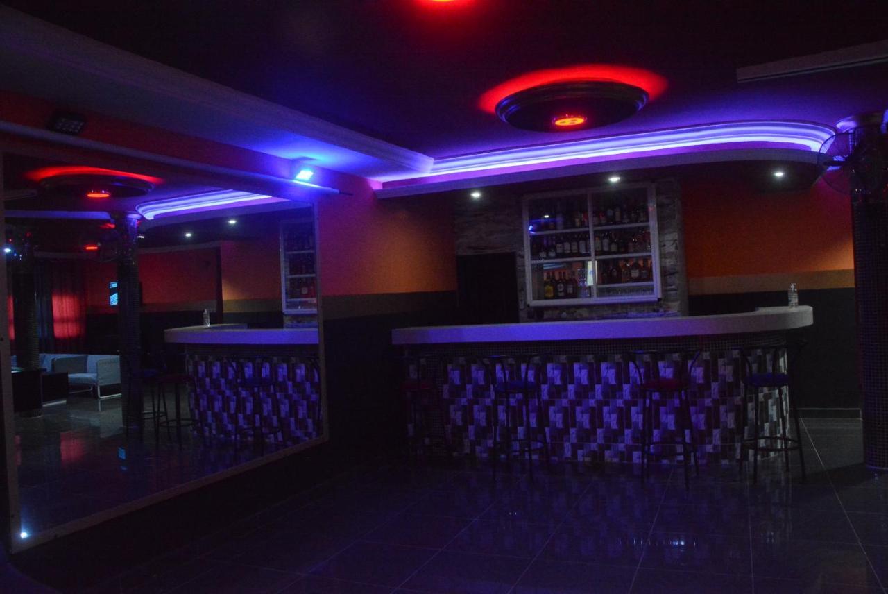 Royal Blue Guest House & Bar Lomé Exteriér fotografie