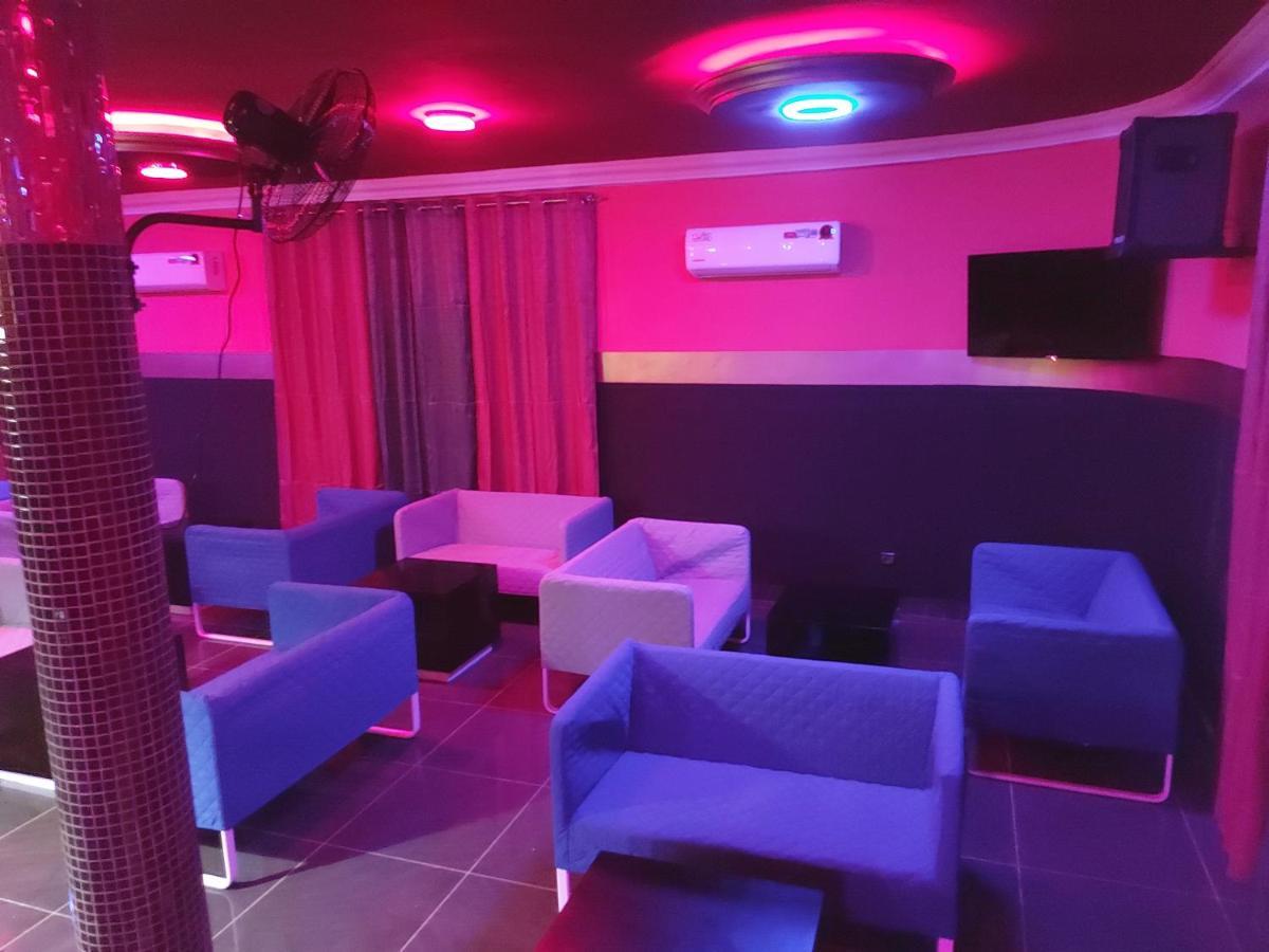 Royal Blue Guest House & Bar Lomé Exteriér fotografie