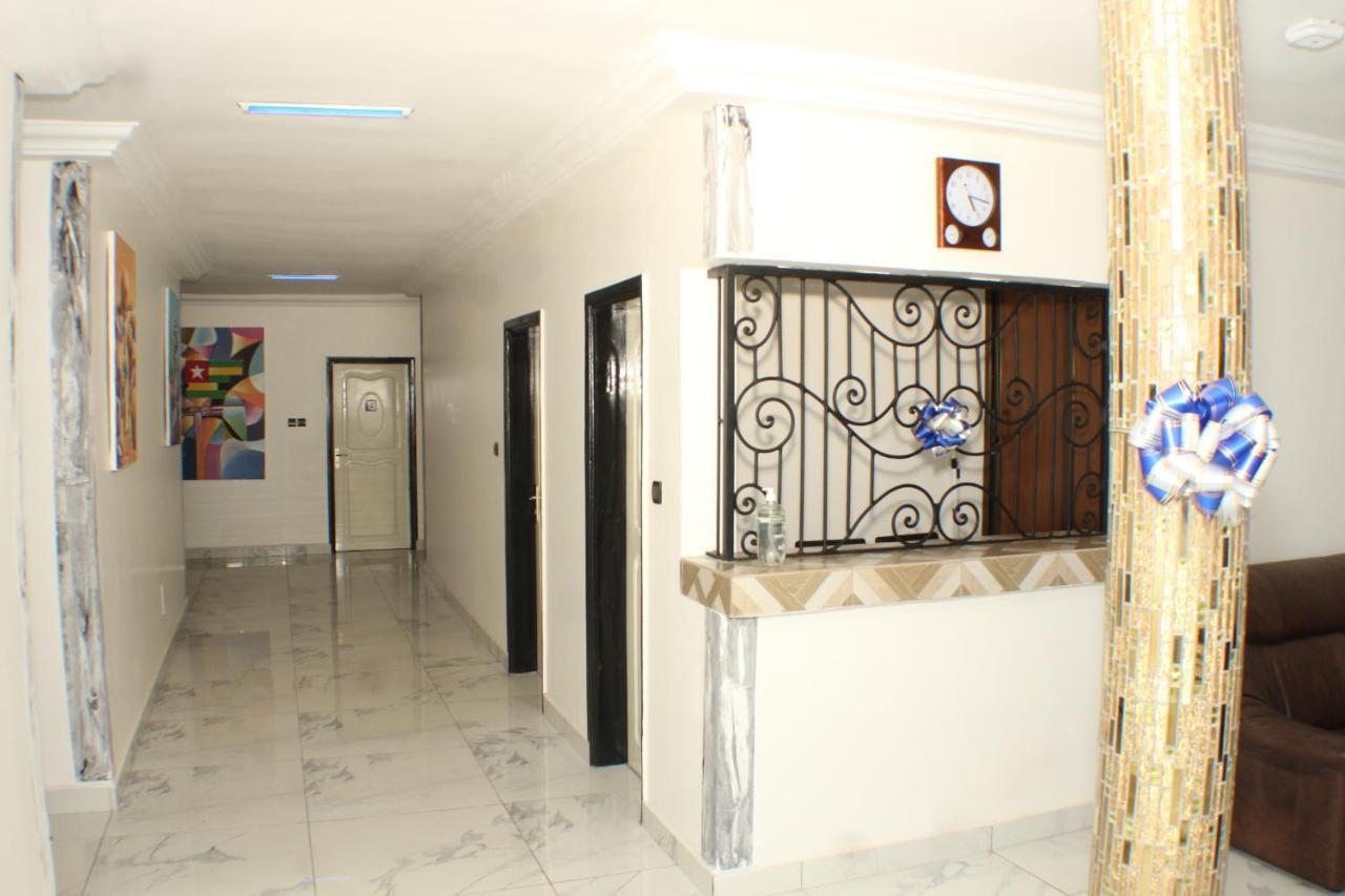 Royal Blue Guest House & Bar Lomé Exteriér fotografie
