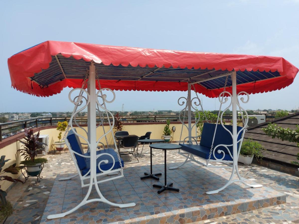 Royal Blue Guest House & Bar Lomé Exteriér fotografie