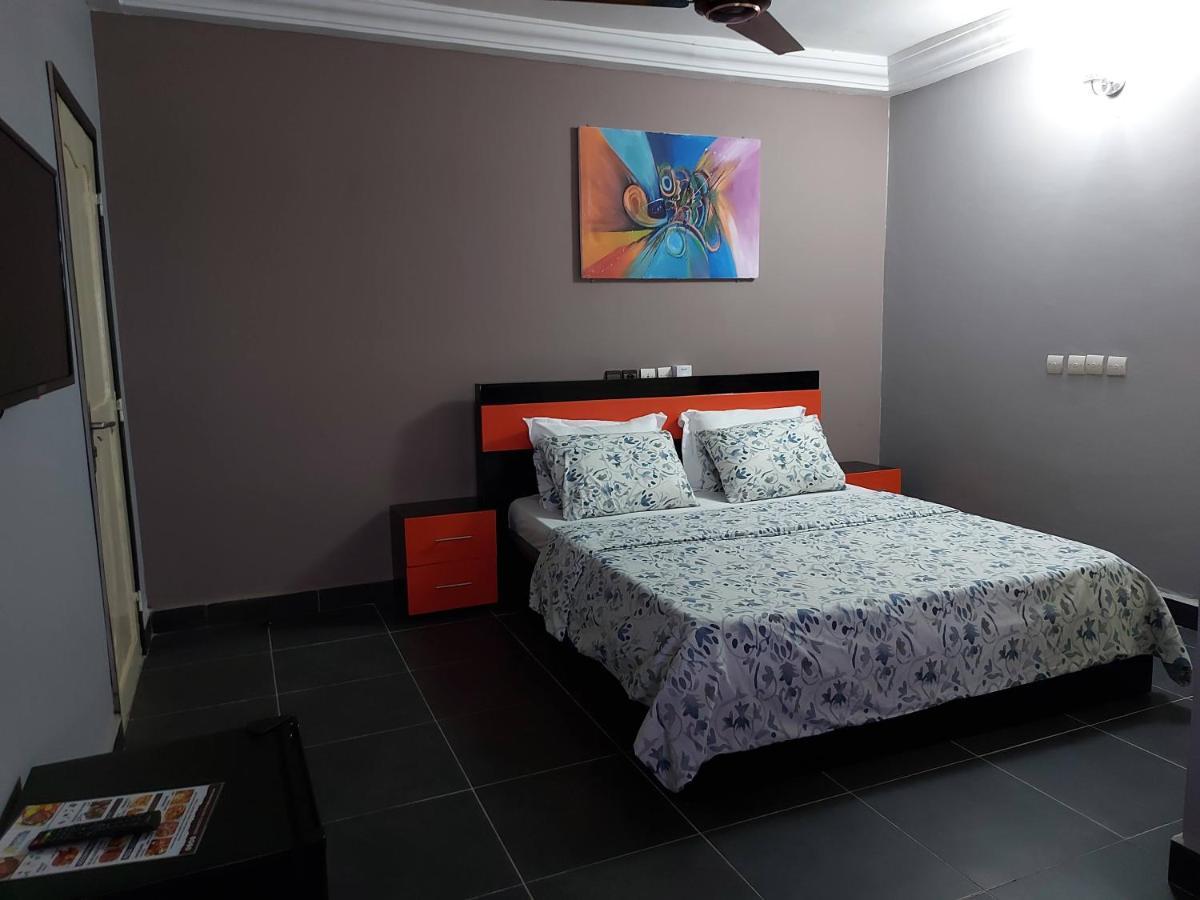 Royal Blue Guest House & Bar Lomé Exteriér fotografie