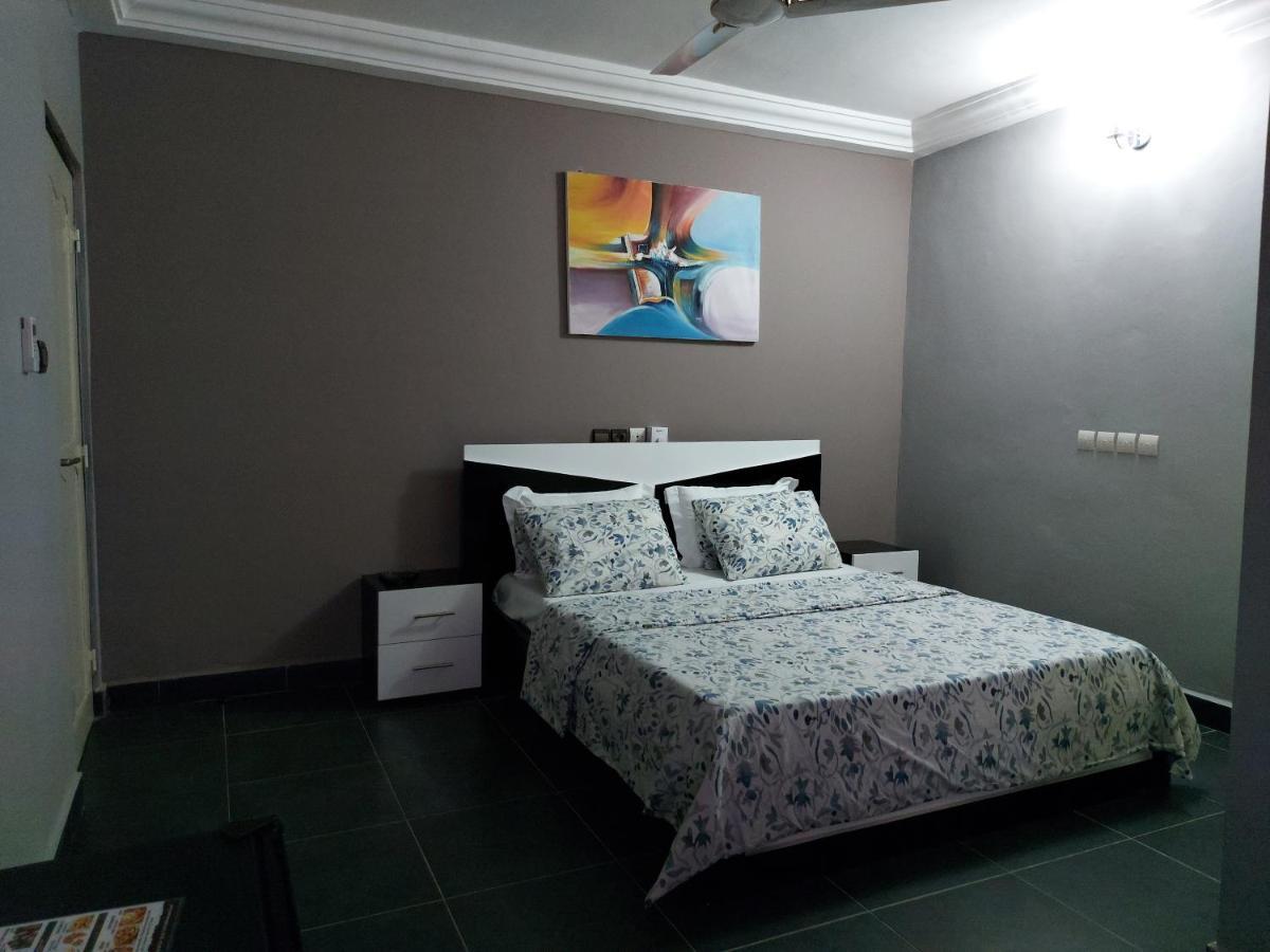 Royal Blue Guest House & Bar Lomé Exteriér fotografie
