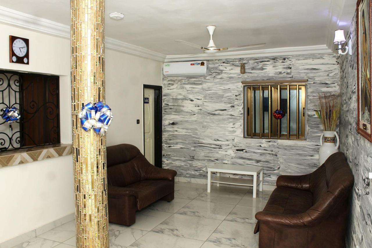 Royal Blue Guest House & Bar Lomé Exteriér fotografie