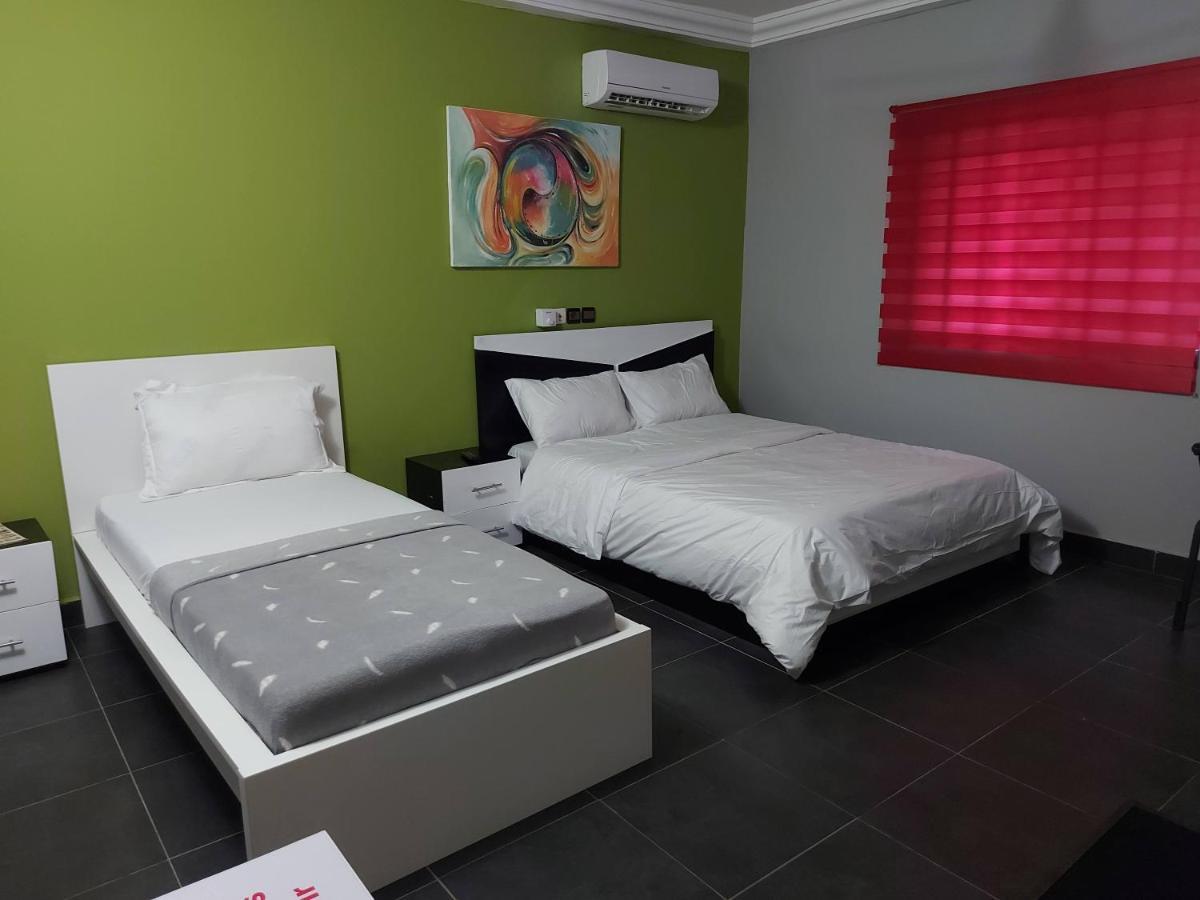 Royal Blue Guest House & Bar Lomé Exteriér fotografie